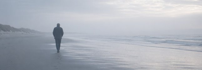 Stil strand bij zee Stil strand bij zee